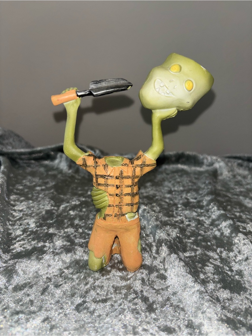 Zombie figure planter decor